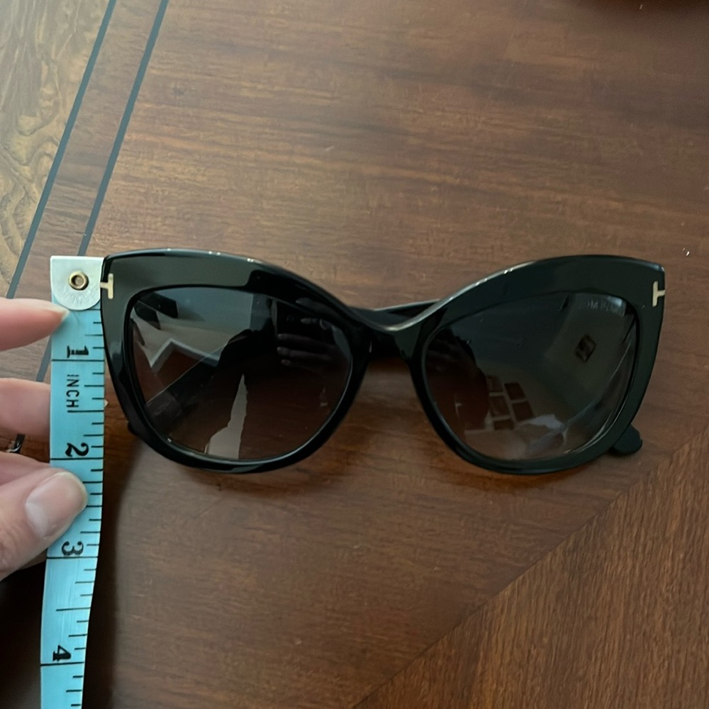 Tom Ford Sunglasses - Picture 8 of 12